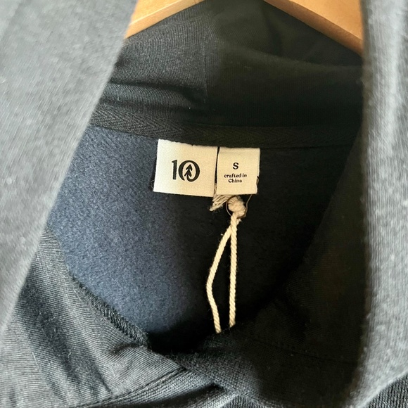 TenTree Hoodie with Rainbow Logo BNWT - Picture 3 of 4